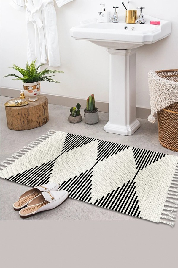 Else Desenli Yıkanabilir Modern Tekli Banyo Paspası Halı Vintage Dokuma Kilim 50x80cm BYNS-04 Else Desenli Yıkanabilir Modern Tekli Banyo Paspası Halı Vintage Dokuma Kilim 50x80cm BYNS-04