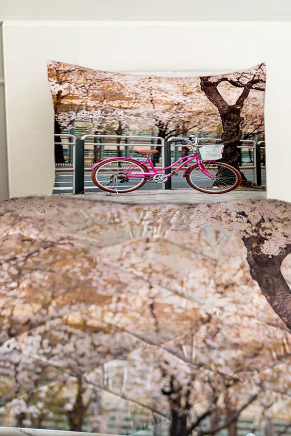 Pembe Bisiklet Amsterdam Desenli Tek Kişilik Kapitoneli Yorgan Yastık Kılıflı Pembe Bisiklet Amsterdam Desenli Tek Kişilik Kapitoneli Yorgan Yastık Kılıflı