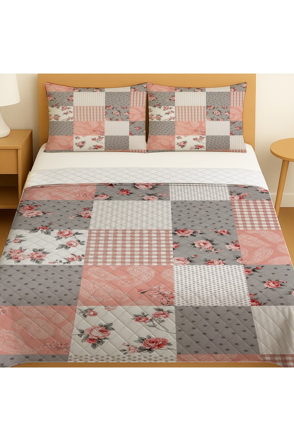 Gri Pembe Retro Çiçek Desenli Çift Kişilik Pike Takımı Yatak Örtüsü Gri Pembe Retro Çiçek Desenli Çift Kişilik Pike Takımı Yatak Örtüsü