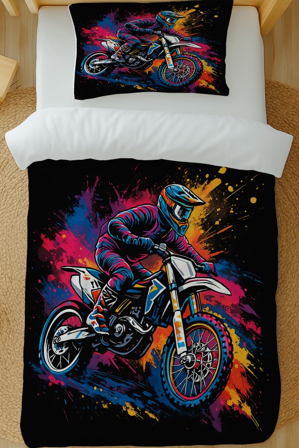 Renkli Motorcu Desenli Pamuk Saten Tek Kişilik Nevresim Takımı 160x220cm Renkli Motorcu Desenli Pamuk Saten Tek Kişilik Nevresim Takımı 160x220cm