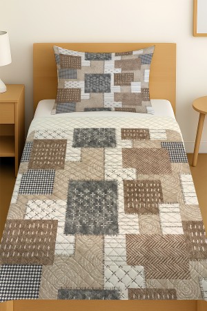 Kahverengi Geometrik Retro Desenli Tek Kişilik Pike Takımı Yatak Örtüsü Kahverengi Geometrik Retro Desenli Tek Kişilik Pike Takımı Yatak Örtüsü