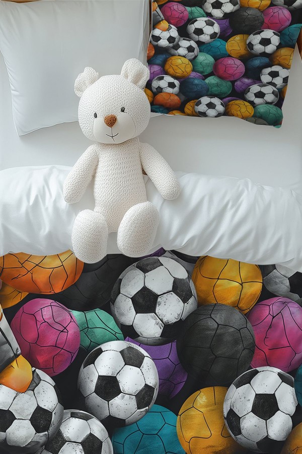 Renkli Toplar Futbol Desenli Erkek Çocuk Tek Kişilik Nevresim Takımı Yastık Kılıflı