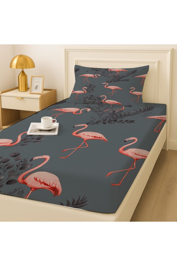 Pembe Flamingo Gri Desenli Lastikli Tek Kişilik Çarşaf Takımı Yastık Kılıflı 100x200cm Pembe Flamingo Gri Desenli Lastikli Tek Kişilik Çarşaf Takımı Yastık Kılıflı 100x200cm