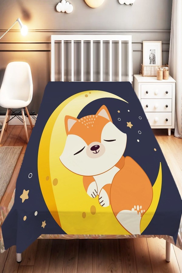Ay Dede Tilkili Desenli Çocuk Ve Bebek Odası Dekoratif Yatak Örtüsü Ay Dede Tilkili Desenli Çocuk Ve Bebek Odası Dekoratif Yatak Örtüsü