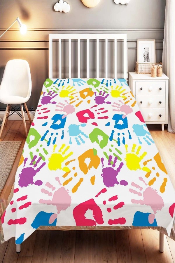 Renkli Eller Desenli Çocuk ve Bebek Odası Dekoratif Yatak Örtüsü Renkli Eller Desenli Çocuk ve Bebek Odası Dekoratif Yatak Örtüsü