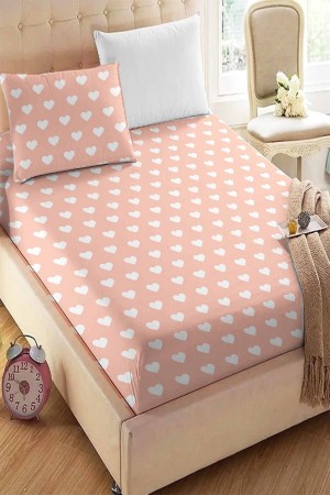 Yavruağzı Pembe Beyaz Kalpli Desenli Lastikli Tek Kişilik Yastıklı Lastikli Çarşaf Takımı 90x190cm Yavruağzı Pembe Beyaz Kalpli Desenli Lastikli Tek Kişilik Yastıklı Lastikli Çarşaf Takımı 90x190cm