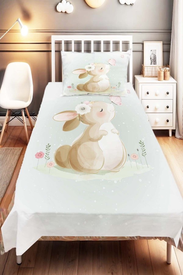 Mavi Kahve Sevimli Tavşan Desenli Çocuk Ve Bebek Odası Dekoratif Yatak Örtüsü Mavi Kahve Sevimli Tavşan Desenli Çocuk Ve Bebek Odası Dekoratif Yatak Örtüsü