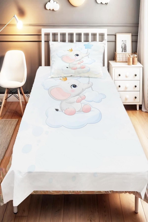Bulut Balonlu Filli Desenli Çocuk Ve Bebek Odası Dekoratif Yatak Örtüsü Bulut Balonlu Filli Desenli Çocuk Ve Bebek Odası Dekoratif Yatak Örtüsü