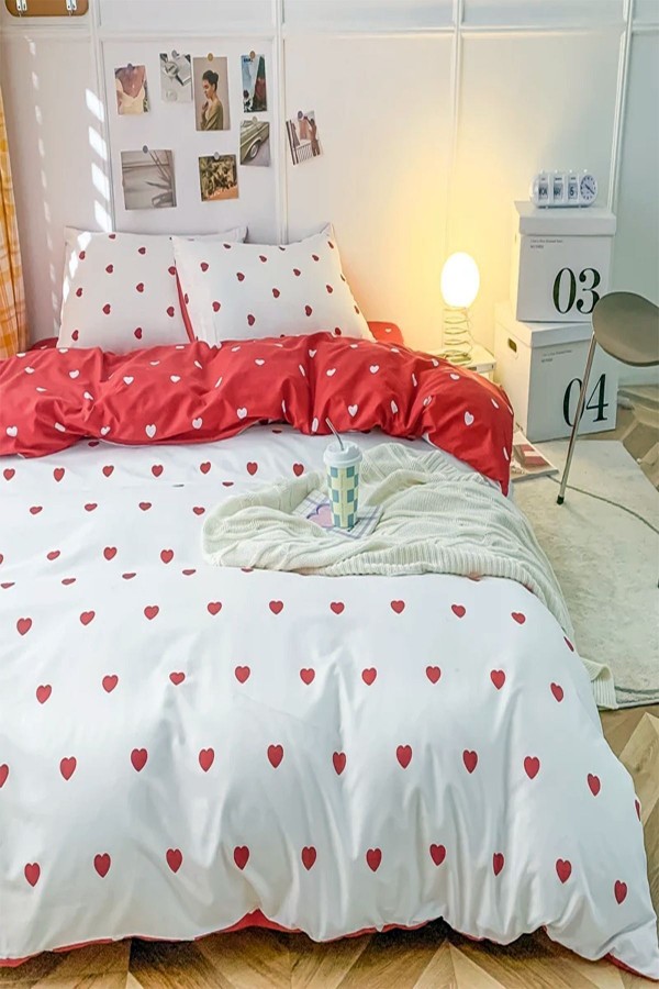 Else Kırmızı Kalpli Çift Taraflı Pamuk Saten Çift Kişilik Nevresim Takımı