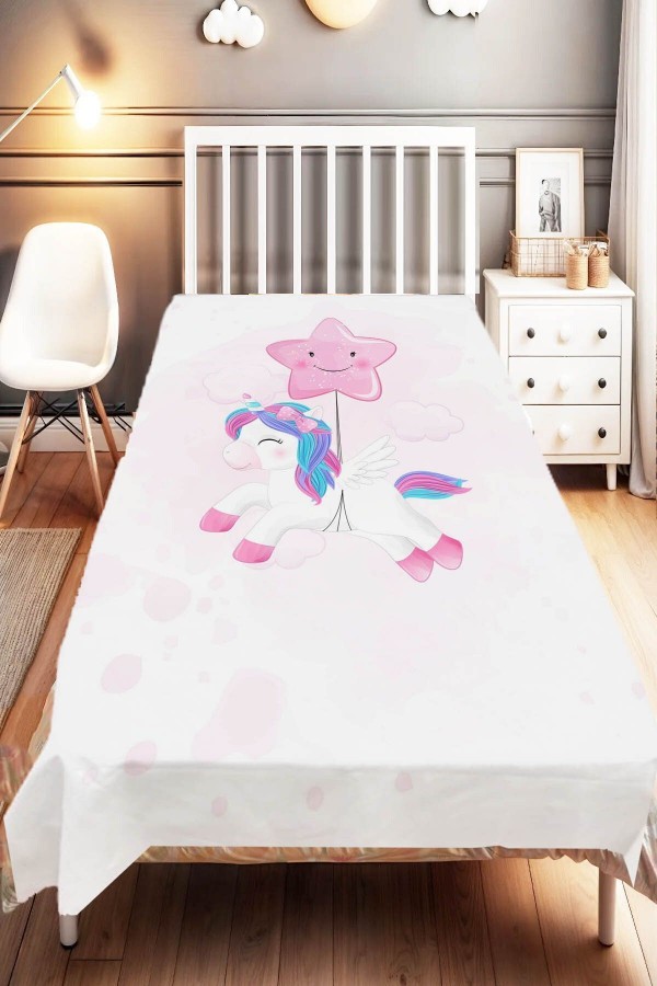 Uçan Yıldız Sevimli Unicorn Desenli Çocuk Ve Bebek Odası Dekoratif Yatak Örtüsü Uçan Yıldız Sevimli Unicorn Desenli Çocuk Ve Bebek Odası Dekoratif Yatak Örtüsü