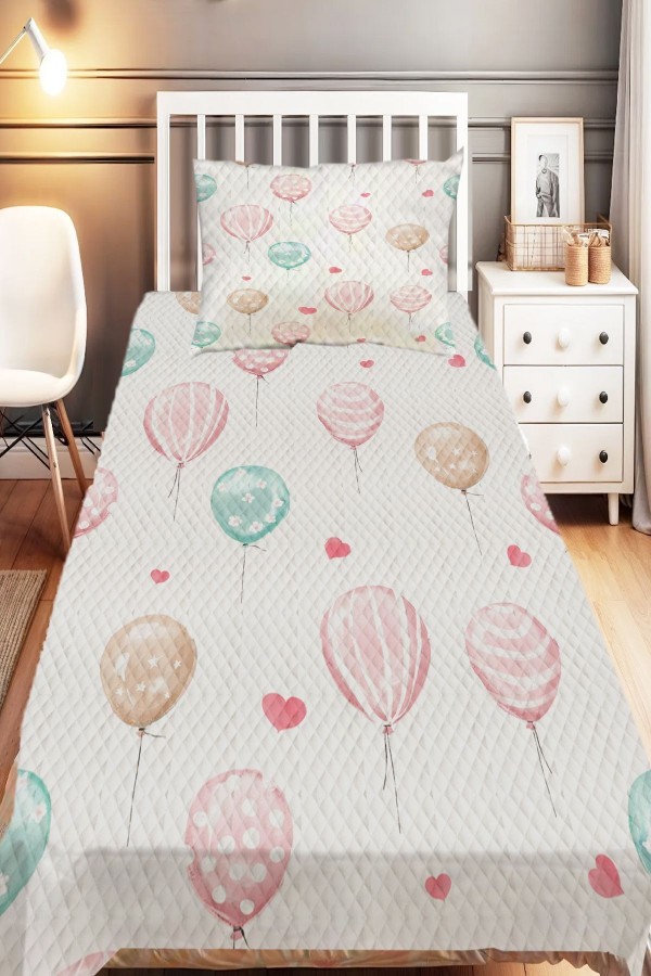 Pembe Mavi Balonlar Desenli Tek Kişilik Çocuk Pike Takımı Pembe Mavi Balonlar Desenli Tek Kişilik Çocuk Pike Takımı