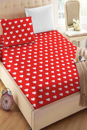 Kırmızı Beyaz Kalpli Desenli Lastikli Tek Kişilik Yastıklı Lastikli Çarşaf Takımı 90x190cm Kırmızı Beyaz Kalpli Desenli Lastikli Tek Kişilik Yastıklı Lastikli Çarşaf Takımı 90x190cm