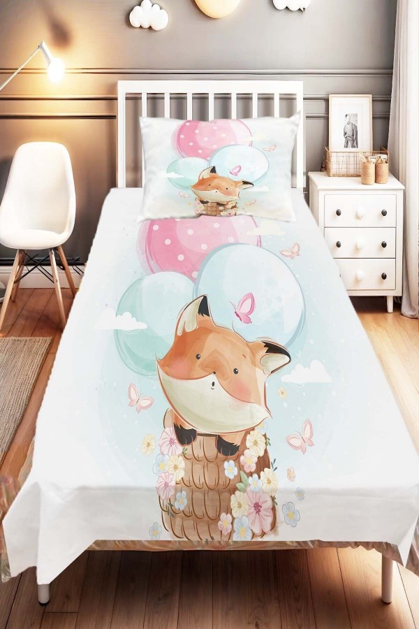 Balonlu Tilki Desenli Çocuk Ve Bebek Odası Dekoratif Yatak Örtüsü Balonlu Tilki Desenli Çocuk Ve Bebek Odası Dekoratif Yatak Örtüsü