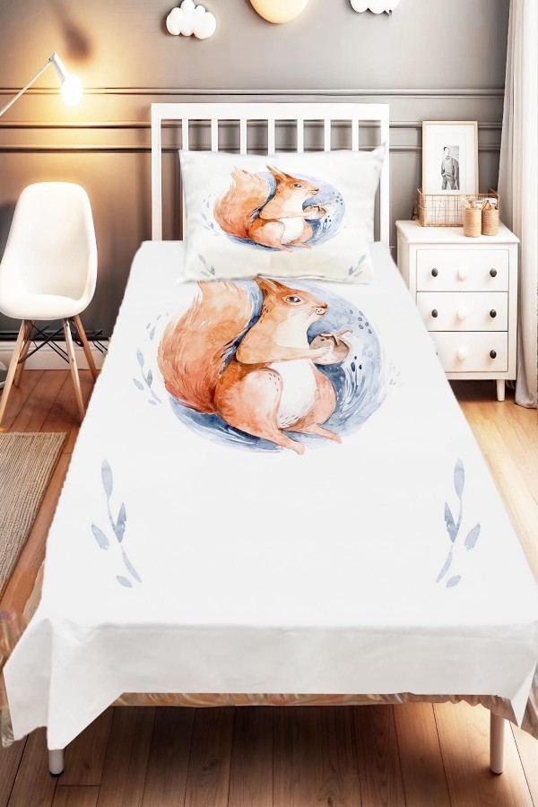 Sevimli Sincap Hayvanlı Desenli Çocuk Ve Bebek Odası Dekoratif Yatak Örtüsü Sevimli Sincap Hayvanlı Desenli Çocuk Ve Bebek Odası Dekoratif Yatak Örtüsü
