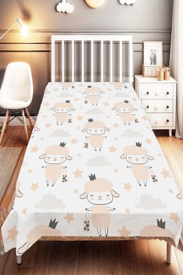 Sevimli Kuzular Desenli Çocuk Ve Bebek Odası Dekoratif Yatak Örtüsü Sevimli Kuzular Desenli Çocuk Ve Bebek Odası Dekoratif Yatak Örtüsü