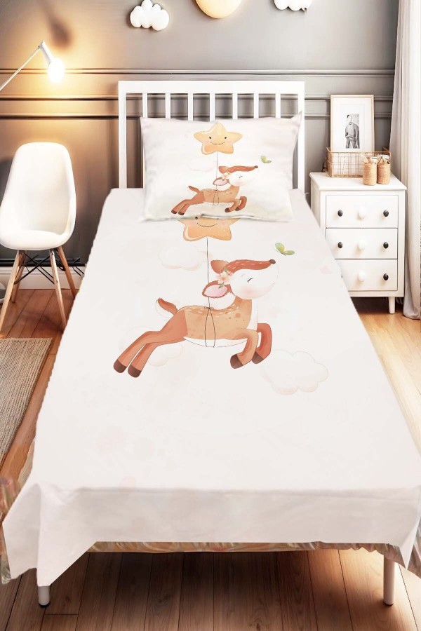 Yıldızlı Sevimli Ceylan Hayvanlı Desenli Çocuk Ve Bebek Odası Dekoratif Yatak Örtüsü Yıldızlı Sevimli Ceylan Hayvanlı Desenli Çocuk Ve Bebek Odası Dekoratif Yatak Örtüsü