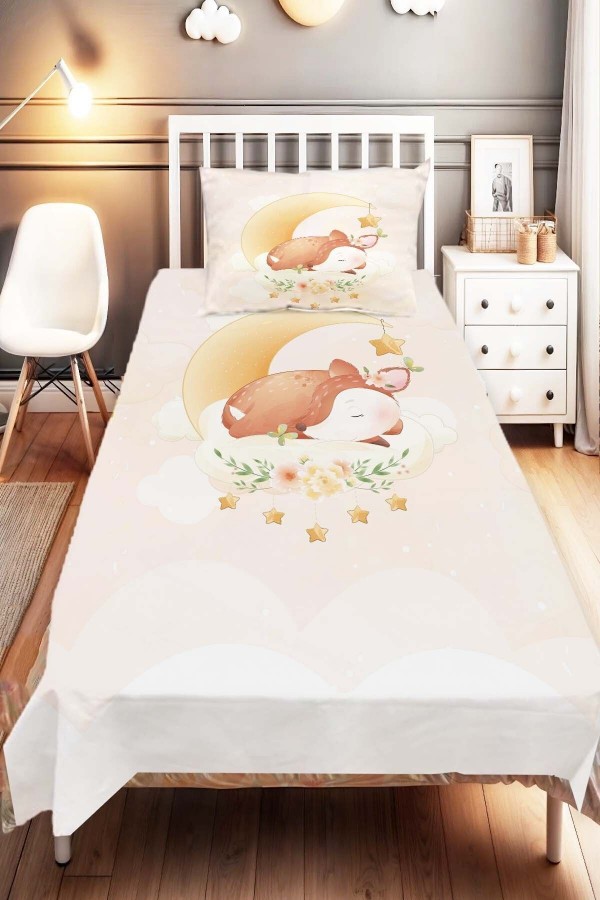 Ay Yıldız Uyuyan Ceylan Desenli Çocuk Ve Bebek Odası Dekoratif Yatak Örtüsü Ay Yıldız Uyuyan Ceylan Desenli Çocuk Ve Bebek Odası Dekoratif Yatak Örtüsü